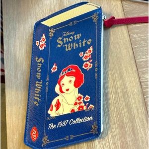 Besame Cosmetics Disney Snow White Makeup Bag